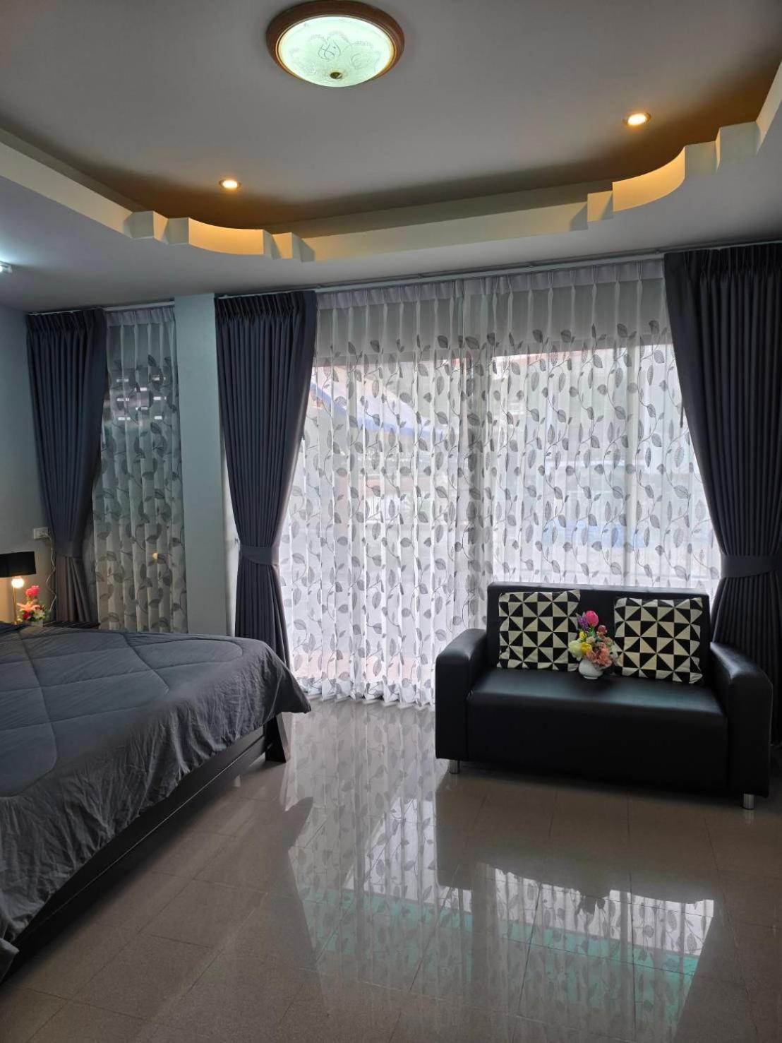 Marin House Pattaya Apartman Kültér fotó